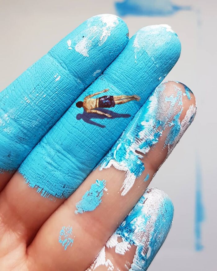 Artist Uses Her Hands As A Canvas To Show Her Hidden Worlds (39 Pics) Artist Uses Her Hands As A Canvas To Show Her Hidden Worlds (39 Pics)