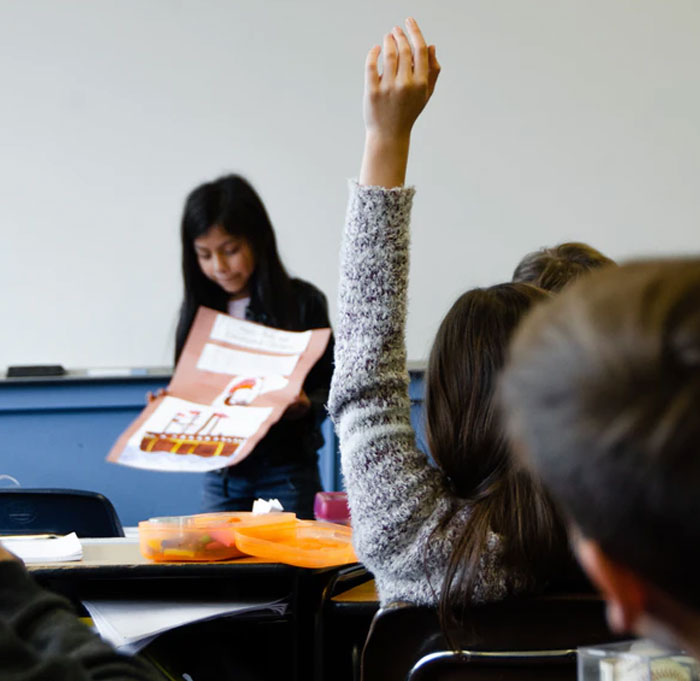 People Are Posting “The One Question” Someone Asked That Broke Them (30 Answers) People Are Posting “The One Question” Someone Asked That Broke Them (30 Answers)