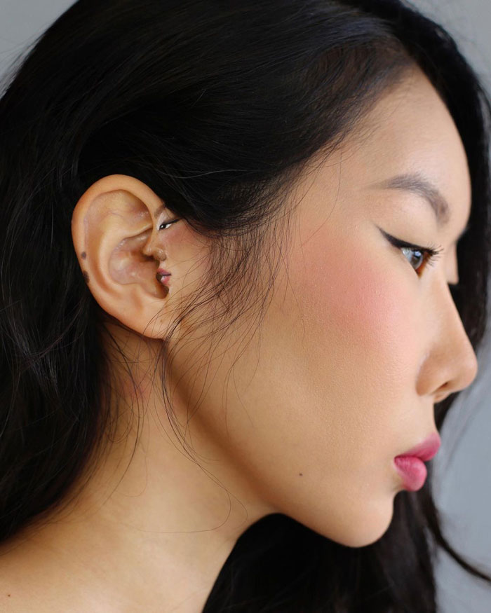 Korean Artist Goes Viral For Transforming Herself Into Mind-Bending Optical Illusions Without Any Photoshop (32 New Pics) Korean Artist Goes Viral For Transforming Herself Into Mind-Bending Optical Illusions Without Any Photoshop (32 New Pics)