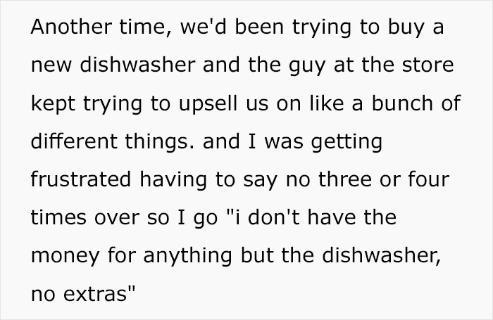 Woman Avoids Paying For Stuff By Saying She’s Broke When She Earns A Good Salary, Divides The Internet Woman Avoids Paying For Stuff By Saying She’s Broke When She Earns A Good Salary, Divides The Internet