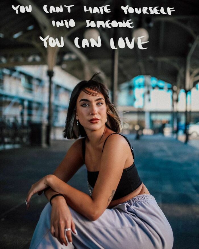 Woman Goes Viral For Her Demonstration Of How Eating Affects The Way You Look In Different Outfits Woman Goes Viral For Her Demonstration Of How Eating Affects The Way You Look In Different Outfits