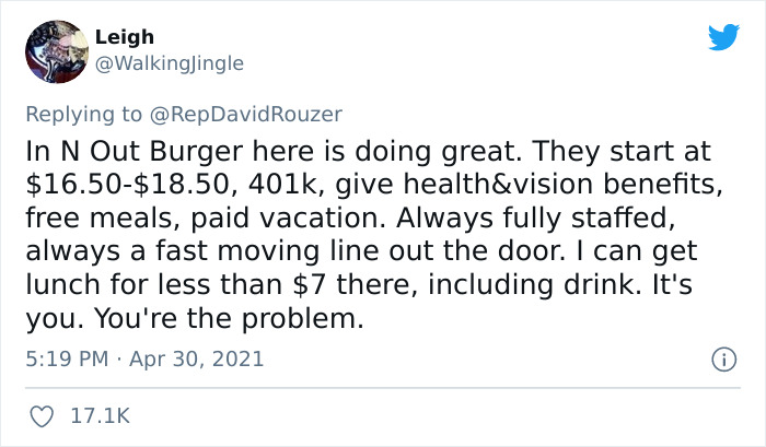 People On Twitter Are Debating About Minimum Wage And Working Conditions After A Post About Closed Fast-Food Place Goes Viral People On Twitter Are Debating About Minimum Wage And Working Conditions After A Post About Closed Fast-Food Place Goes Viral