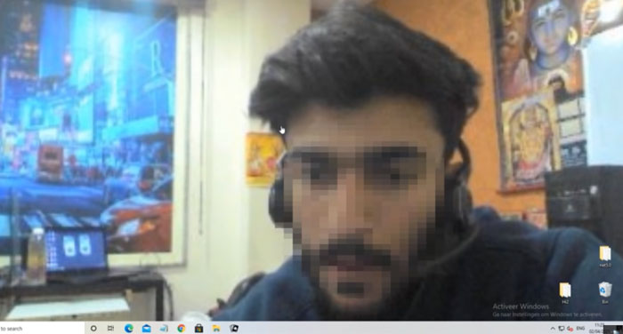 Guy Shows Scammer The View From His Own Webcam In A Viral Video That Has Nearly 15 Million Views Guy Shows Scammer The View From His Own Webcam In A Viral Video That Has Nearly 15 Million Views
