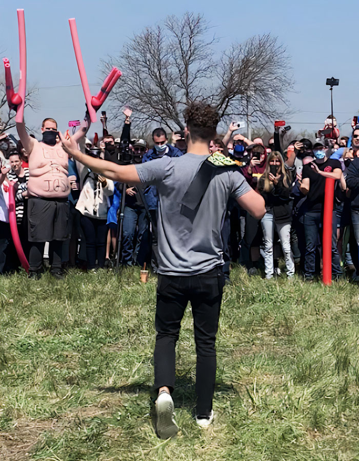 Dozens Of People Named Josh Join Friendly Battle For Naming Rights, Tumblr User Recaps It Dozens Of People Named Josh Join Friendly Battle For Naming Rights, Tumblr User Recaps It