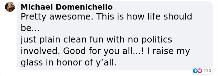 This Town Has A Sign War Going On Between Many Businesses And It’s Entertaining The Locals (20 Pics) This Town Has A Sign War Going On Between Many Businesses And It’s Entertaining The Locals (20 Pics)