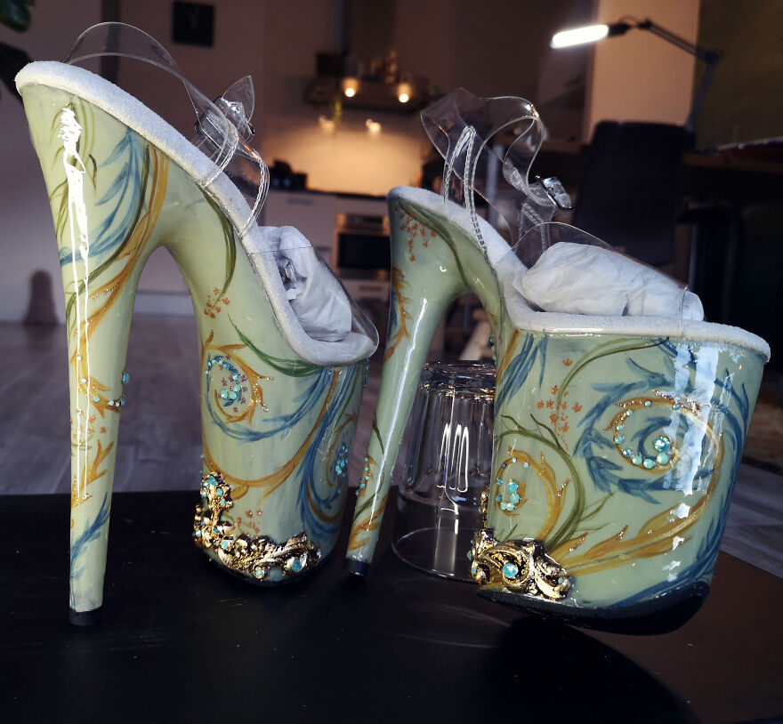 Cardi B Wore My Handmade Porcelain Costume In Her New Video ‘Up’ Cardi B Wore My Handmade Porcelain Costume In Her New Video ‘Up’