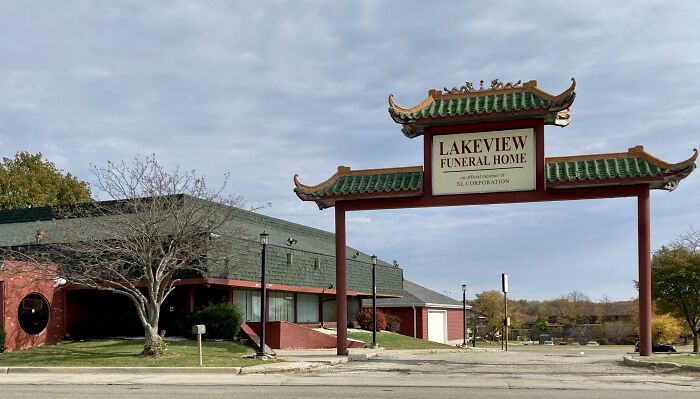 People Online Are Cracking Up At These 40 Buildings Attempting To Hide Their Previous Purpose Shared In This Online Group People Online Are Cracking Up At These 40 Buildings Attempting To Hide Their Previous Purpose Shared In This Online Group