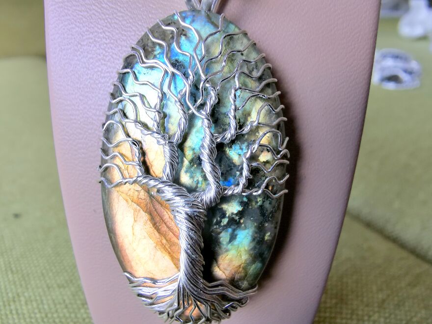 Some Close Up Shots Of The Labradorite Pendants I Made Some Close Up Shots Of The Labradorite Pendants I Made