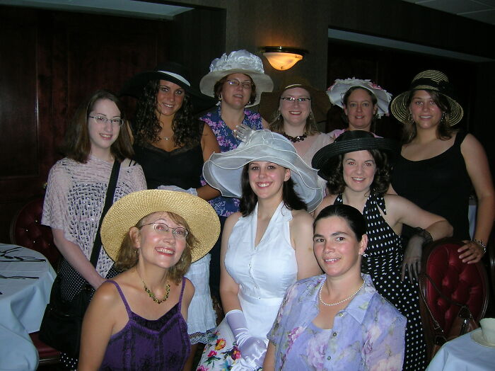 30 Wedding Traditions People In This Online Group Chose Or Would Choose To Ditch 30 Wedding Traditions People In This Online Group Chose Or Would Choose To Ditch