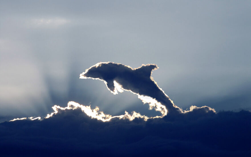 Designers Were Challenged To Photoshop Clouds To Look Like Something Else, And They Delivered (71 Pics)