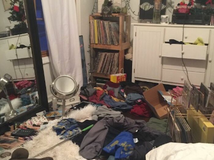 Hey Pandas, Post A Picture Of Your Room In Its Messiest State (Closed) Hey Pandas, Post A Picture Of Your Room In Its Messiest State (Closed)