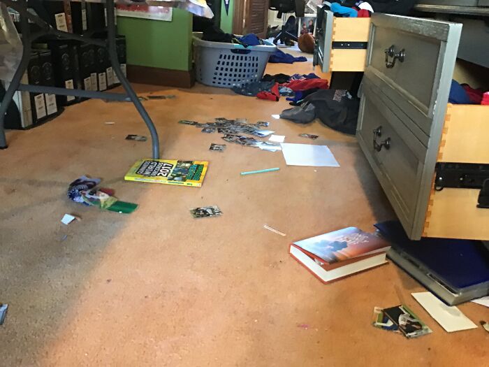 Hey Pandas, Post A Picture Of Your Room In Its Messiest State (Closed) Hey Pandas, Post A Picture Of Your Room In Its Messiest State (Closed)