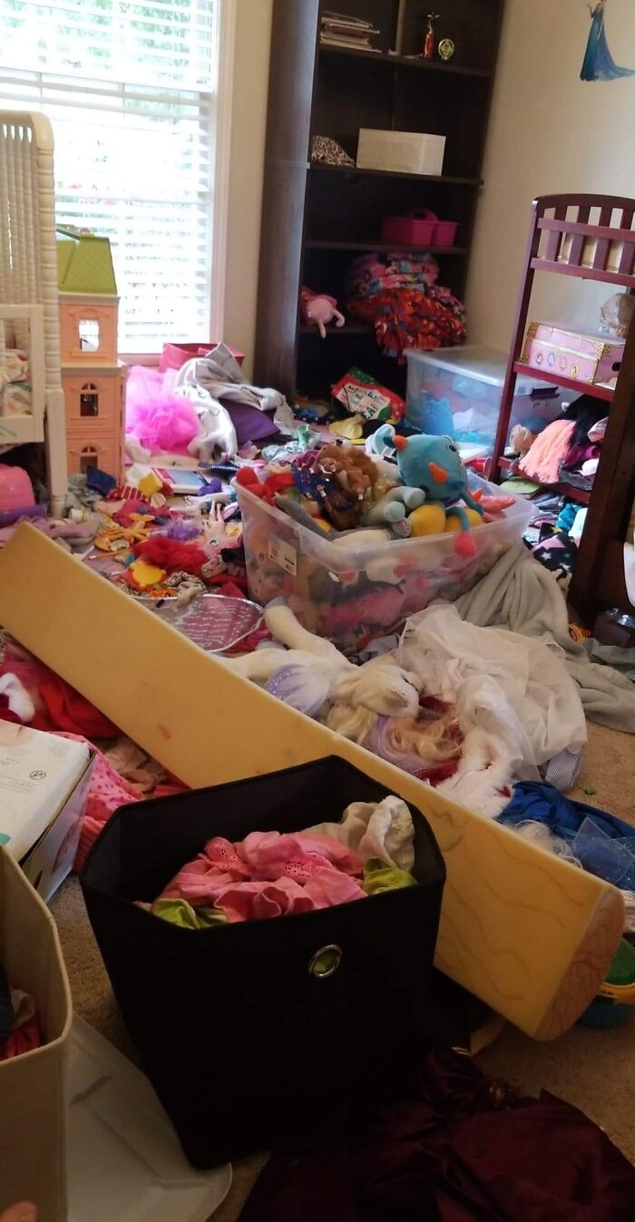 Hey Pandas, Post A Picture Of Your Room In Its Messiest State (Closed) Hey Pandas, Post A Picture Of Your Room In Its Messiest State (Closed)