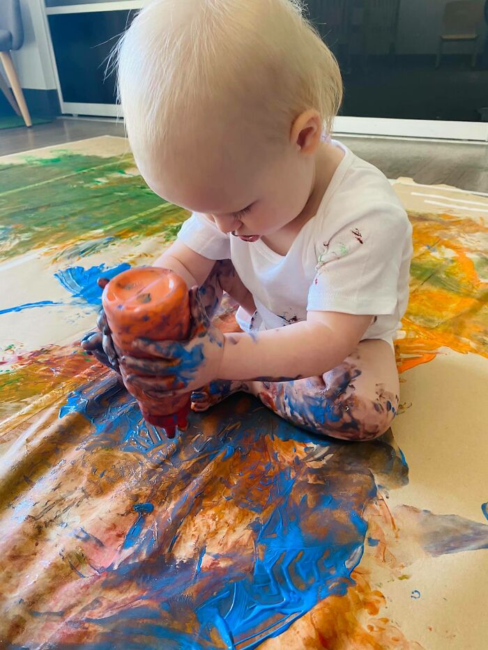 Nursery Sat Children Down For A Group Session Of Handpainting, And It Was Adorable Nursery Sat Children Down For A Group Session Of Handpainting, And It Was Adorable