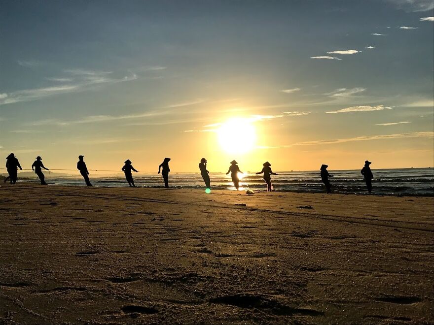 I Captured Fishermen In Vietnam With An iPhone