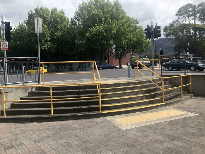 45 Epic Stair Design Fails That May Result In Some Serious Injuries (New Pics) 45 Epic Stair Design Fails That May Result In Some Serious Injuries (New Pics)