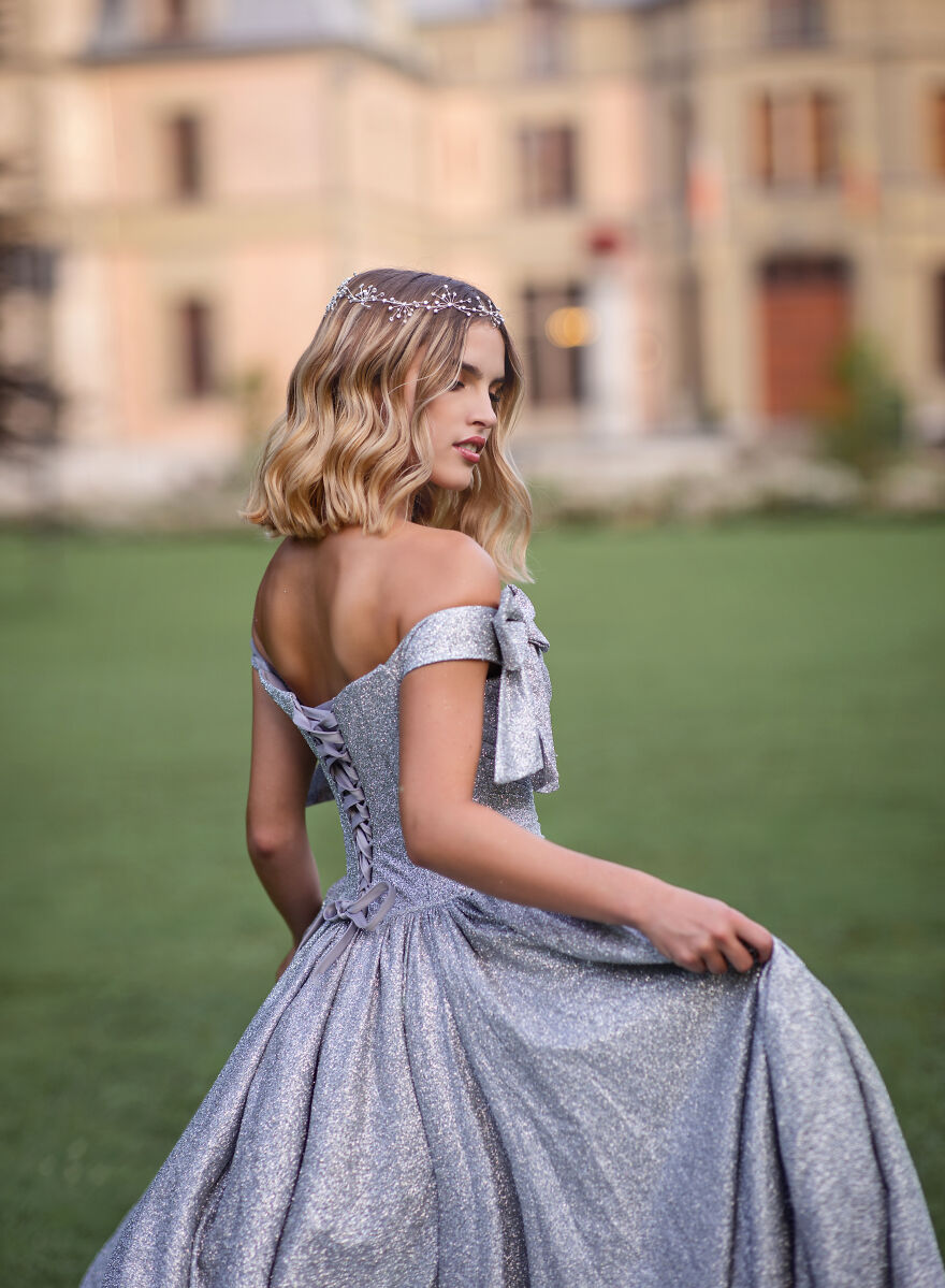 I Created Cinderella Themed Photos At A Swiss Castle (19 Pics) I Created Cinderella Themed Photos At A Swiss Castle (19 Pics)