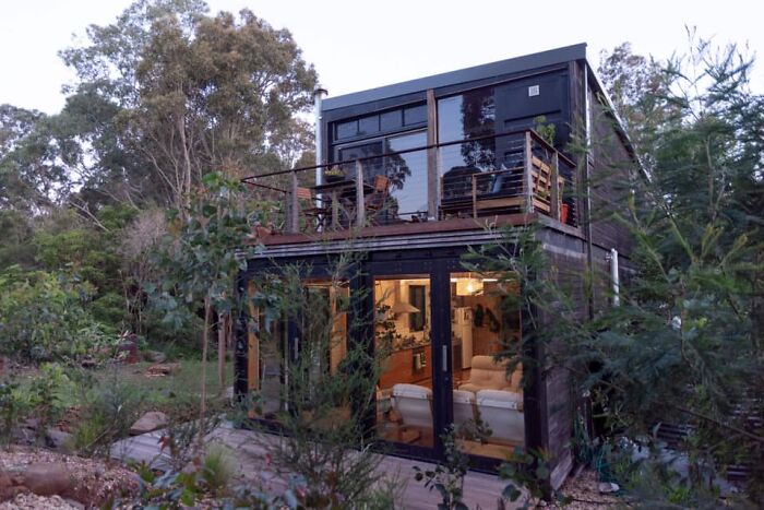 A Man Built His Dream House Using 4 Shipping Containers For $150,000