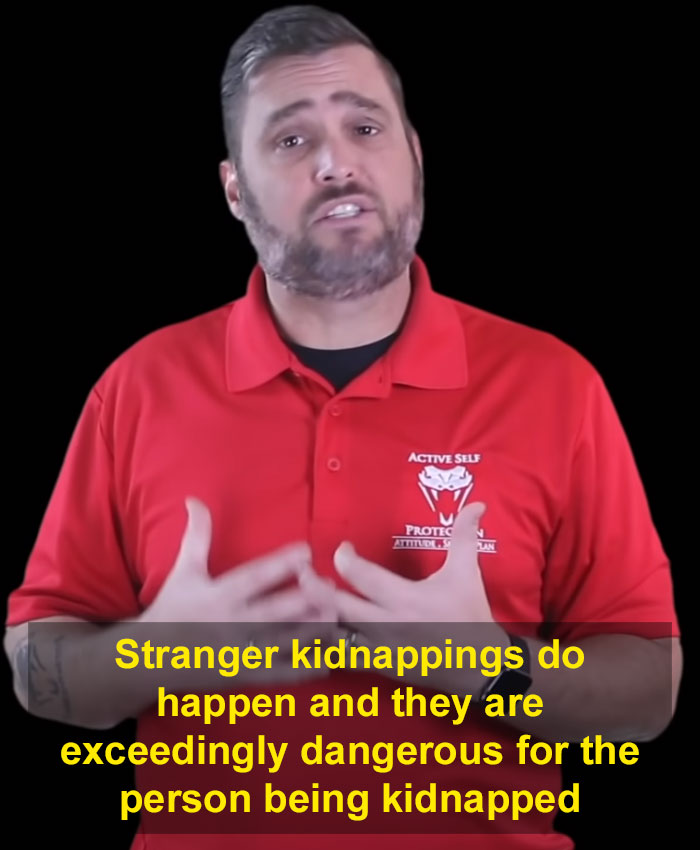 Video Showing 9-Year-Old Girl Outsmarting A Creepy Man Following Her Home Goes Viral Video Showing 9-Year-Old Girl Outsmarting A Creepy Man Following Her Home Goes Viral