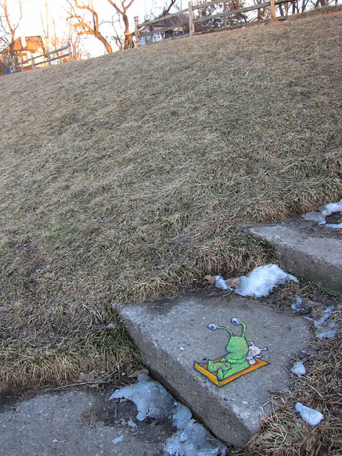 30 Street Art Pieces That Feature Adventures Of Quirky Characters By This Artist (New Pics) 30 Street Art Pieces That Feature Adventures Of Quirky Characters By This Artist (New Pics)