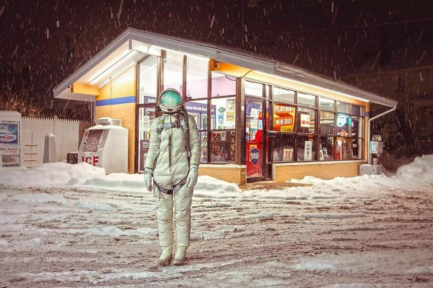 I Took 40 Pictures Of An Astronaut Character Posing Around Futuristic And Dystopian Cities I Took 40 Pictures Of An Astronaut Character Posing Around Futuristic And Dystopian Cities