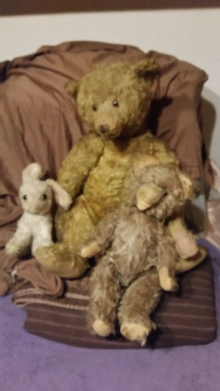 Hey Pandas, Show A Picture Of Your Oldest Toy When You Were Younger (Closed) Hey Pandas, Show A Picture Of Your Oldest Toy When You Were Younger (Closed)