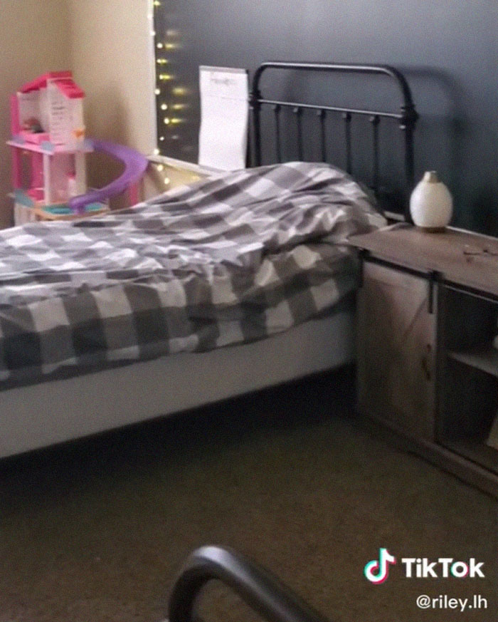 Parents Buy This School As A House For Their Family, Son Films What It’s Like To Live There Parents Buy This School As A House For Their Family, Son Films What It’s Like To Live There