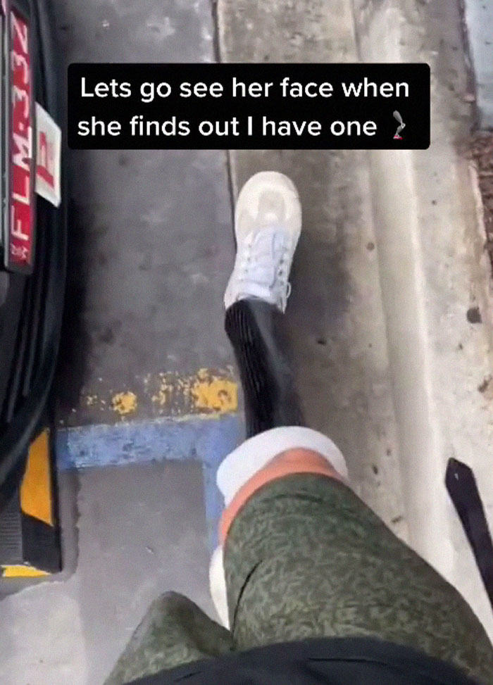 Guy With One Leg Gets Questioned About Parking In A Handicapped Spot, So He Then Confronts The ‘Karen’ Guy With One Leg Gets Questioned About Parking In A Handicapped Spot, So He Then Confronts The ‘Karen’
