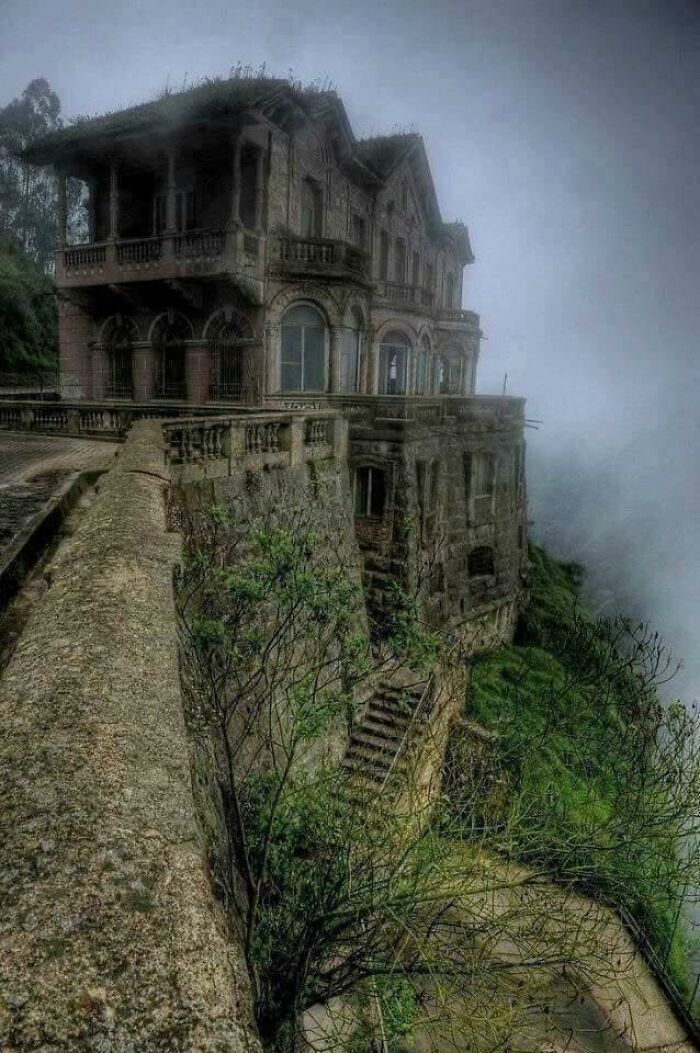 50 Of The Most Breathtaking Forgotten Places, Shared In The ‘Abandoned Beauties’ Facebook Group 50 Of The Most Breathtaking Forgotten Places, Shared In The ‘Abandoned Beauties’ Facebook Group