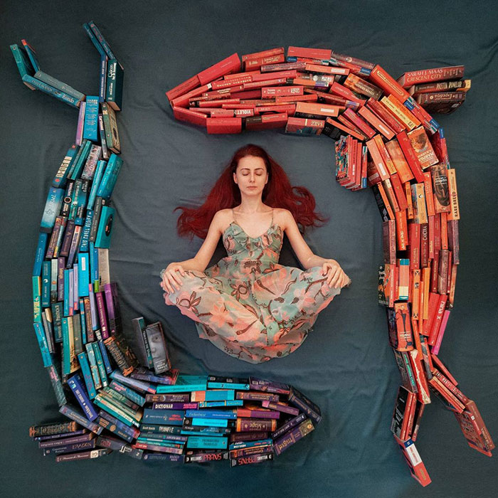 Bibliophile And Photographer Combines Two Hobbies In 30 Impressive Installations Bibliophile And Photographer Combines Two Hobbies In 30 Impressive Installations