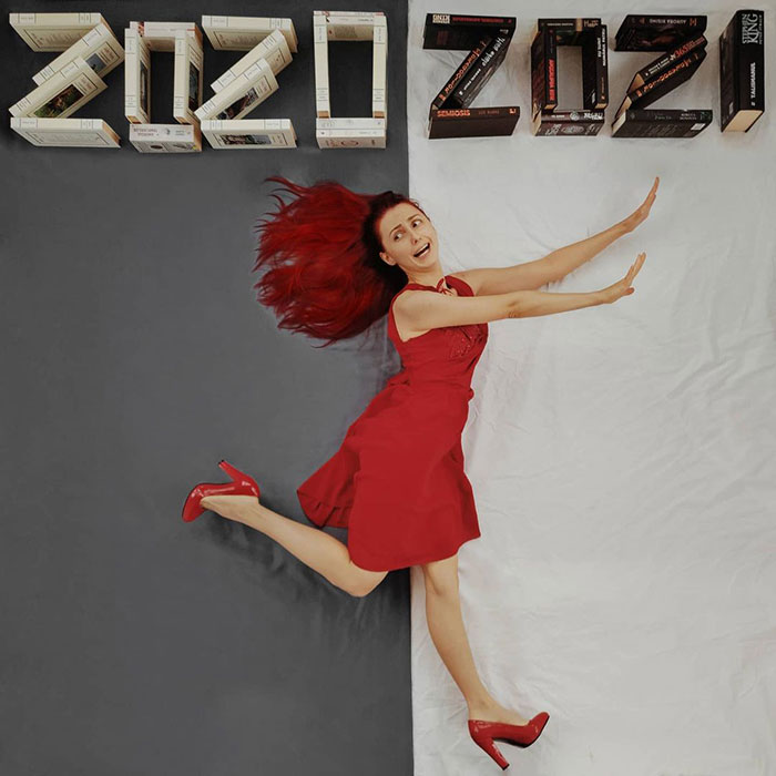 Bibliophile And Photographer Combines Two Hobbies In 30 Impressive Installations Bibliophile And Photographer Combines Two Hobbies In 30 Impressive Installations