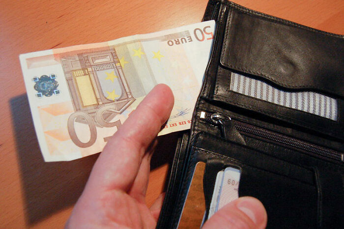 40 Bitter Truths About Being An Adult That Usually Don’t Cross Teens’ Minds, As Pointed Out In This Viral Thread 40 Bitter Truths About Being An Adult That Usually Don’t Cross Teens’ Minds, As Pointed Out In This Viral Thread