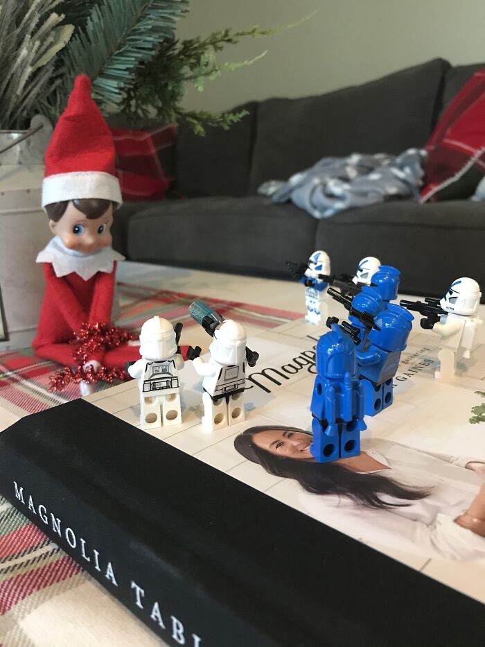 Hey Pandas, Share The Strangest Picture In Your Camera Roll (Closed) Hey Pandas, Share The Strangest Picture In Your Camera Roll (Closed)