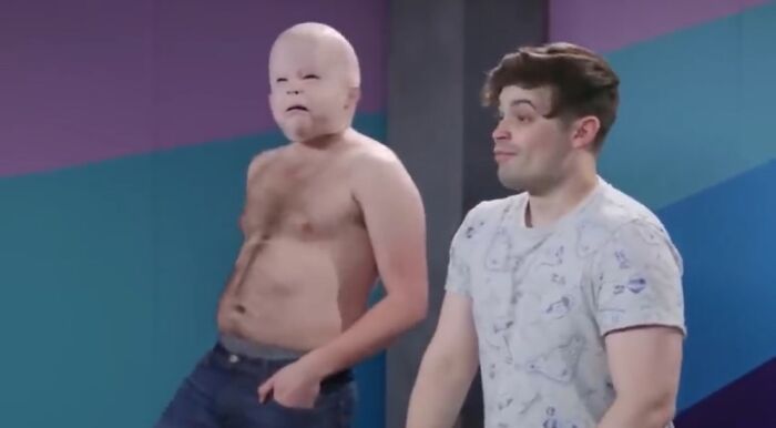 Hey Pandas, Share The Strangest Picture In Your Camera Roll (Closed) Hey Pandas, Share The Strangest Picture In Your Camera Roll (Closed)