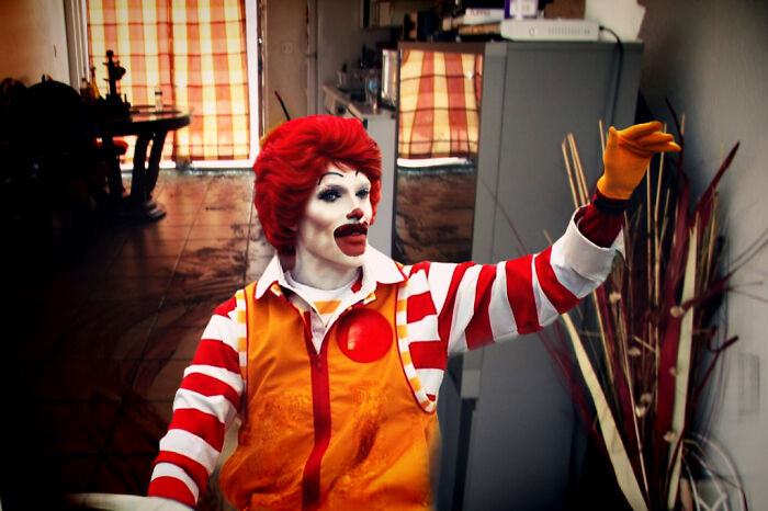 Hey Pandas, Photoshop This Photo Of Ronald Mcdonald (Closed) Hey Pandas, Photoshop This Photo Of Ronald Mcdonald (Closed)