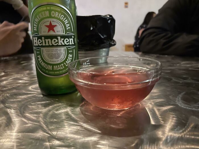 50 Times People Would’ve Rather Gotten Cups And Glasses Instead Of These Disasters