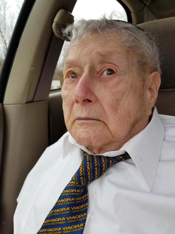 50 Of The Funniest Times That Old People Failed At Using Something Correctly