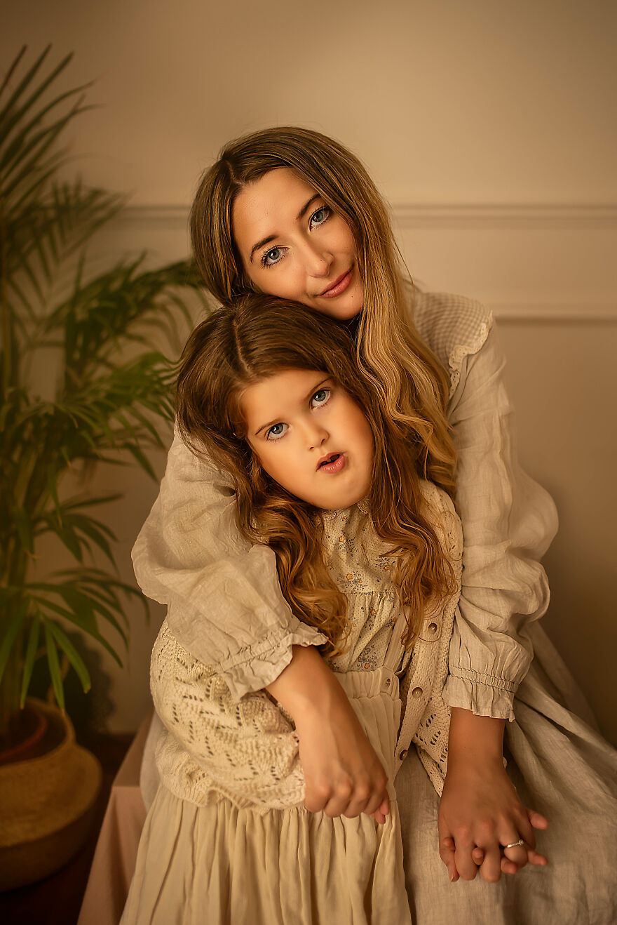 My 8-Year-Old Daughter Asked Me If She Was Beautiful, So I Decided To Do This Photo Project