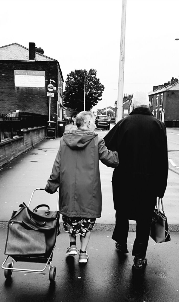 Hey Pandas, Post Your Best Black And White Street Picture (Closed)