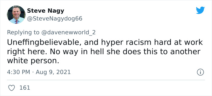 Joyless Karen Is Triggered By A Tigger Flag That Her Neighbor Has, Goes Viral On TikTok Joyless Karen Is Triggered By A Tigger Flag That Her Neighbor Has, Goes Viral On TikTok