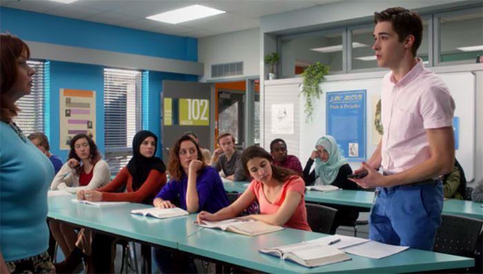 30 Awkward Situations That Are Embarrassing For No Real Reason 30 Awkward Situations That Are Embarrassing For No Real Reason