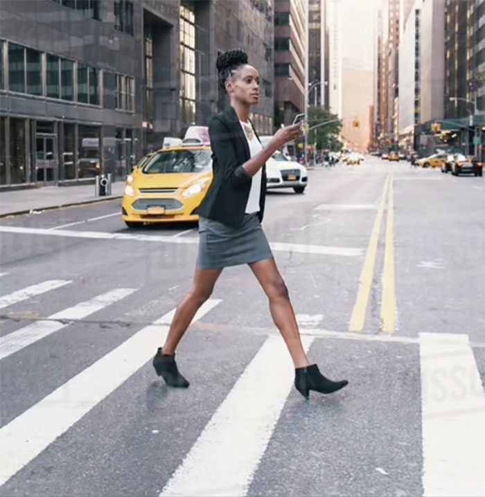 30 Awkward Situations That Are Embarrassing For No Real Reason 30 Awkward Situations That Are Embarrassing For No Real Reason