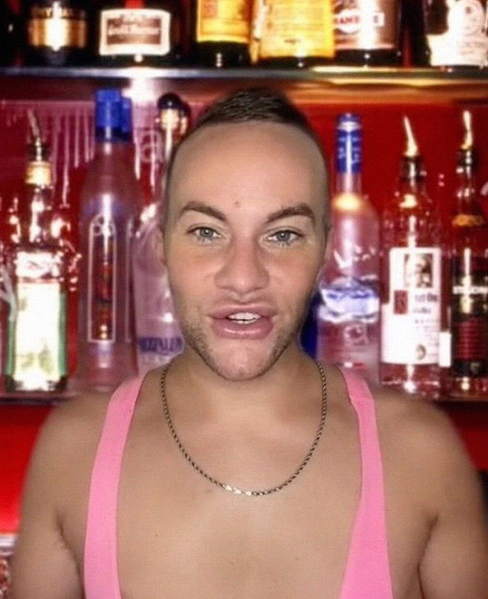 Bartender Explains What Different “Angel Shots” Mean And How Ordering One Can Save Someone From A Bad Situation Bartender Explains What Different “Angel Shots” Mean And How Ordering One Can Save Someone From A Bad Situation