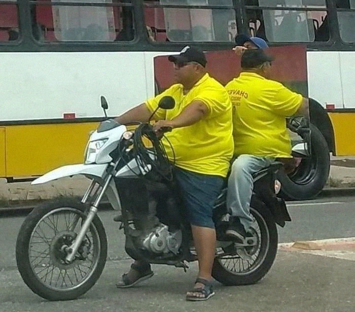 This Facebook Group Documents Examples Of Bad Drivers, And Here Are 35 Of Their Funniest Posts This Facebook Group Documents Examples Of Bad Drivers, And Here Are 35 Of Their Funniest Posts