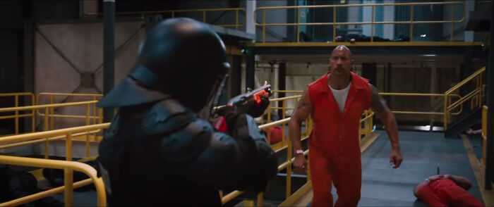 40 Hilariously Bad Movie Details That People Have Shared On This Page (New Pics) 40 Hilariously Bad Movie Details That People Have Shared On This Page (New Pics)