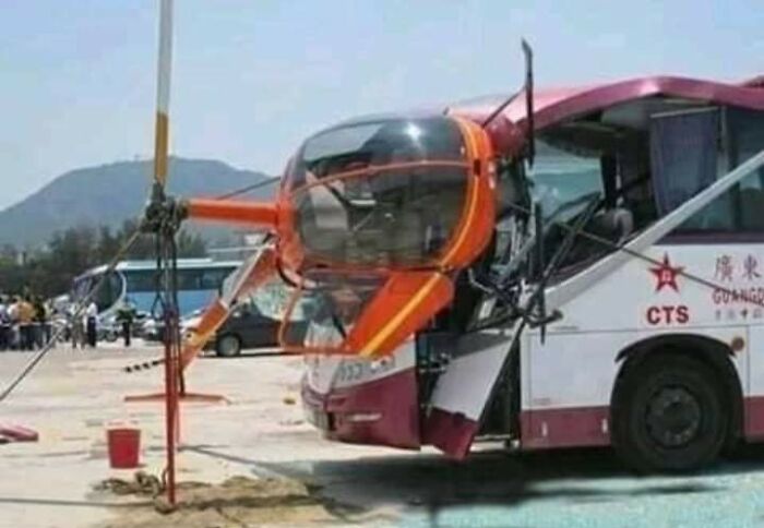 People Shared 50 Fails And Accidents So Expensive, It Hurts To Watch (New Pics) People Shared 50 Fails And Accidents So Expensive, It Hurts To Watch (New Pics)