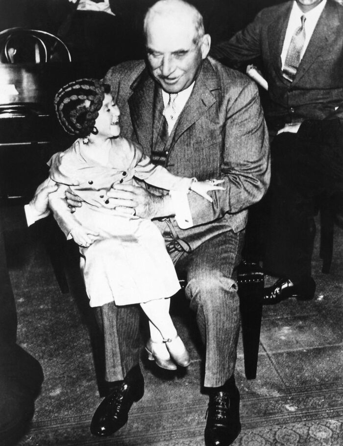 People Are Sharing Disturbing Photos That Look Normal Until You Find Out What&#8217;s Really Going On (30 Pics)