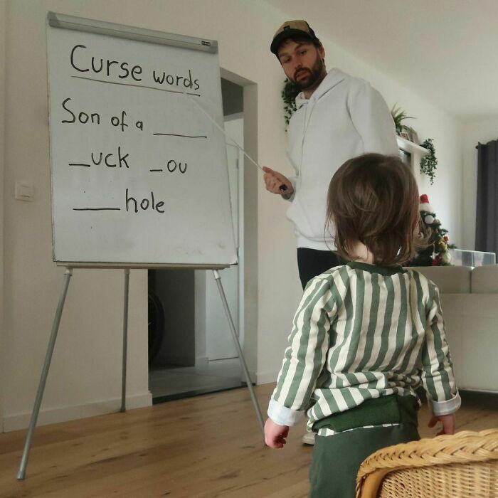 Dad Sends His GF These Pics Whenever She Asks If Their Babies Are OK While He’s Watching Them (30 New Pics) Dad Sends His GF These Pics Whenever She Asks If Their Babies Are OK While He’s Watching Them (30 New Pics)