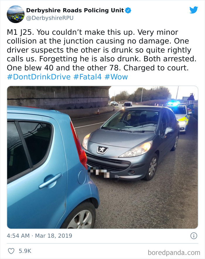 50 Times People Were Left Speechless By Absolutely Dumb Drivers (New Pics) 50 Times People Were Left Speechless By Absolutely Dumb Drivers (New Pics)