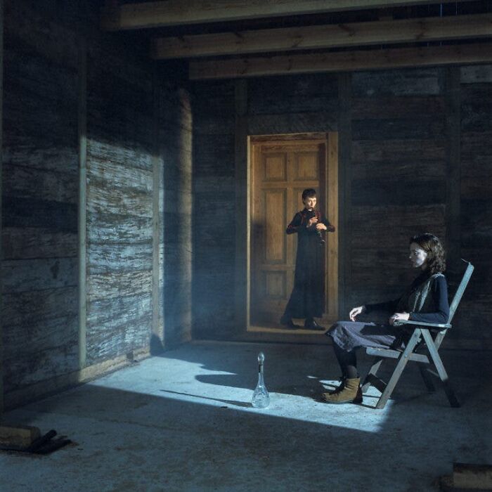 Photographer Uses An Analog Camera To Capture Eerie And Surreal Photos Of People (30 Pics)